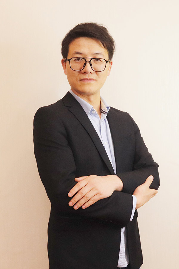 礼泉李林科 本科学历,毕业于西安石油大学