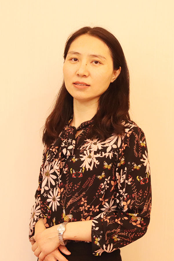 礼泉王晓娜 研究生学历,毕业于华南师范大学